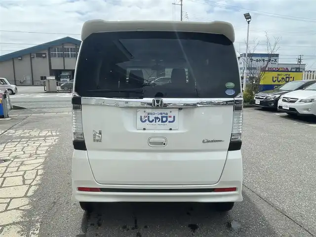 ホンダ Ｎ ＢＯＸ G ターボ SSパッケージ 秋田県 2014(平26)年 6.4万km プレミアムホワイトパール (株)IDOMが運営する【じしゃロン 秋田店】の自社ローン専用車両になります。こちらは現金またはオートローンご利用時の価格です。自社ローンご希望の方は別途その旨お申付け下さい/メモリナビ/フルセグテレビ/バックカメラ/ウィンカーミラー/プッシュスタート/両側パワースライドドア