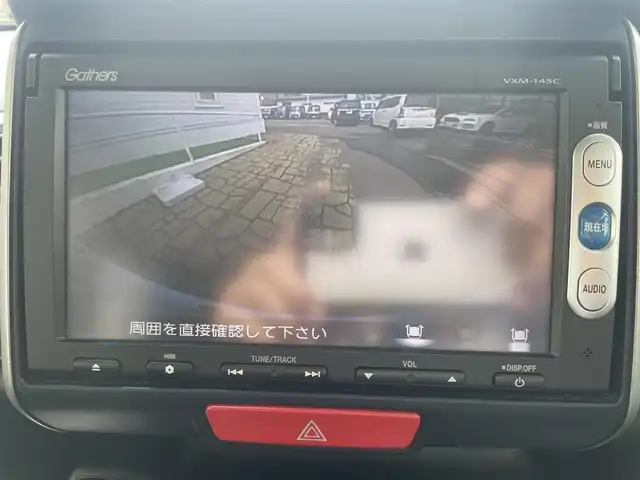 ホンダ Ｎ ＢＯＸ G ターボ SSパッケージ 秋田県 2014(平26)年 6.4万km プレミアムホワイトパール (株)IDOMが運営する【じしゃロン 秋田店】の自社ローン専用車両になります。こちらは現金またはオートローンご利用時の価格です。自社ローンご希望の方は別途その旨お申付け下さい/メモリナビ/フルセグテレビ/バックカメラ/ウィンカーミラー/プッシュスタート/両側パワースライドドア