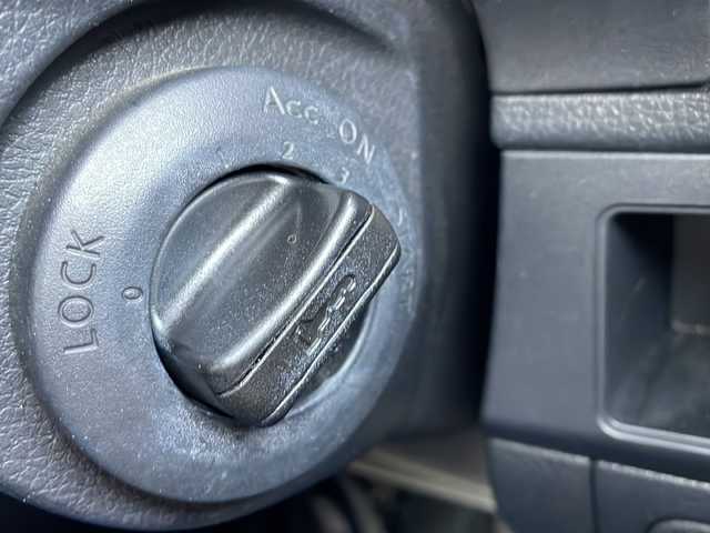 日産 ノート 15X SV +プラズマ 大阪府 2012(平24)年 11.7万km ラディアントレッド ワンオーナー/純正SDナビ/・DVD/CD/FM/AM/Bluetooth/・フルセグテレビ/ETC/オートエアコン/12V電源/純正14インチアルミホイール/純正フロアマット/取扱説明書/ナビ取扱説明書/保証書