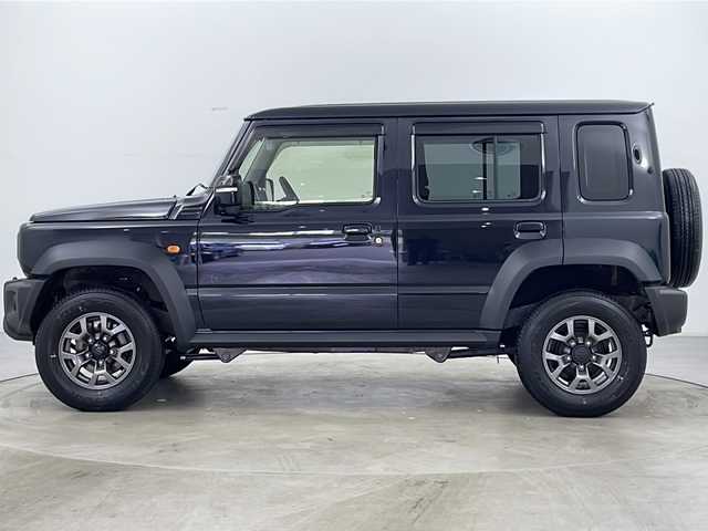 スズキ ジムニー ノマド FC 道央・札幌 2025(令7)年 0.1万km 黒 ・4WD/・ワンオーナー/・寒冷地仕様/・スズキセーフティサポート/・デュアルブレーキサポート/・誤発進抑制機能/・ふらつき警報機能/・標識認識機能/・先行車発進お知らせ機能/・レーダークルーズコントロール/・センターデフロック/・シートヒーター/・ダウンヒルアシストコントロール/・オートマチックハイビーム/・オートライト/・ヘッドライトウォッシャー/・LEDヘッドライト/・フォグランプ/・D/Nシートヒーター/・ヘッドライトレベライザー/・スマートキー/・アイドリングストップ/・ドアミラーヒーター/・横滑り防止/・純正１５インチAW