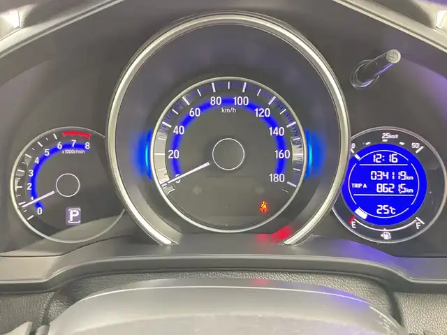 ホンダ フィット 13G FパックコンフォートED 道央・札幌 2016(平28)年 3.4万km クリスタルブラックパール 衝突軽減ブレーキ　純正ナビ　ＴＶ　Ｂｌｕｅｔｏｏｔｈ　バックＣ　ワイパーデアイサー　ＥＴＣ　シートヒーター　１５ＡＷ　コーナーセンサー　ヒーター付電格ミラー　スマートキー　純正マット　ＡＡＣ