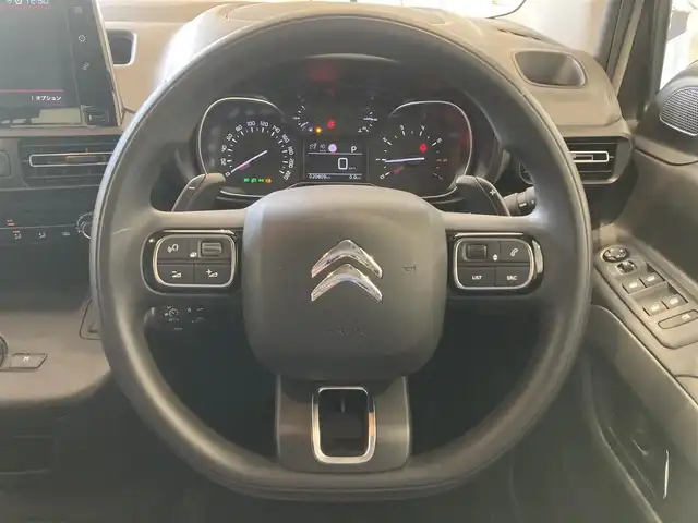 シトロエン シトロエン ベルランゴ フィール 熊本県 2021(令3)年 2.1万km サーブル ワンオーナー/ディスプレイオーディオ（AppleCarPlay、Bluetooth）/サイドカメラ/バックカメラ/衝突軽減ブレーキ/レーンキープアシスト/ルーフレール/ETC/両側スライドドア