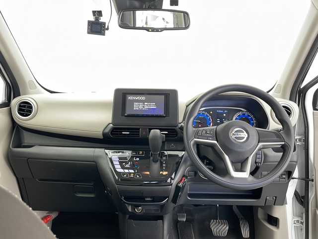 日産 デイズ X 長野県 2023(令5)年 1.6万km ホワイトパール ４WD/衝突被害軽減システム/社外ナビ【MDV-D310】/Bluetooth/先行者発進通知/道路標識表示/車線逸脱警報/速度標識表示/ふらつき警報/スマートキー/ETC/前方ドラレコ/純正14インチAW/前後コーナーセンサー/シートヒーター/バックカメラ/ステアリングスイッチ