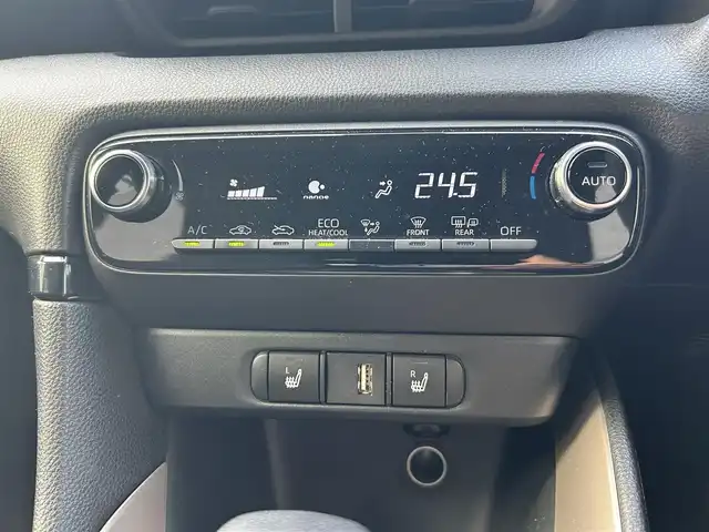 トヨタ ヤリス ハイブリッド Z 静岡県 2020(令2)年 4.3万km ホワイトパールクリスタルシャイン 純正8インチディスプレイナビ/　（Bluetooth、AppleCarPlay、AudroidAuto、DVD）/トヨタセーフティーセンス/ブラインドスポットモニター/レーダークルーズコントロール/全方位カメラ/前席シートヒーター/スマートキー/プッシュスタート/プリクラッシュセーフティ/横滑り防止装置/レーンキープアシスト/オートマチックハイビーム/ビルトインETC/前後ドライブレコーダー/盗難防止装置/純正フロアマット/保証書