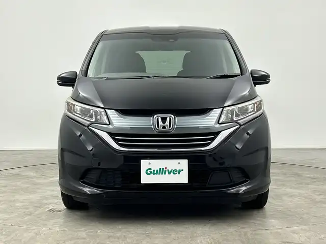 ホンダ フリード ハイブリット EX 三重県 2016(平28)年 5.7万km クリスタルブラックパール 禁煙車/純正ナビ（VXM-174VFi）/・フルセグ・CD・DVD・Bluetooth・SD・iPod/バックカメラ/両側パワースライドドア/前席シートヒーター/クルーズコントロール/ステアリングスイッチ/ビルトインETC/衝突軽減/車線逸脱