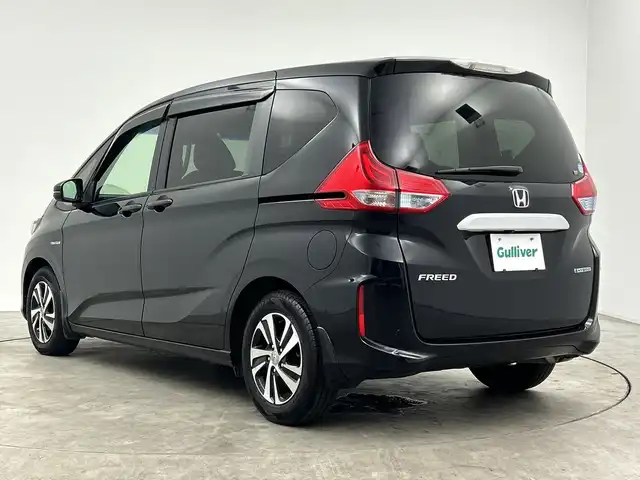 ホンダ フリード ハイブリット EX 三重県 2016(平28)年 5.7万km クリスタルブラックパール 禁煙車/純正ナビ（VXM-174VFi）/・フルセグ・CD・DVD・Bluetooth・SD・iPod/バックカメラ/両側パワースライドドア/前席シートヒーター/クルーズコントロール/ステアリングスイッチ/ビルトインETC/衝突軽減/車線逸脱