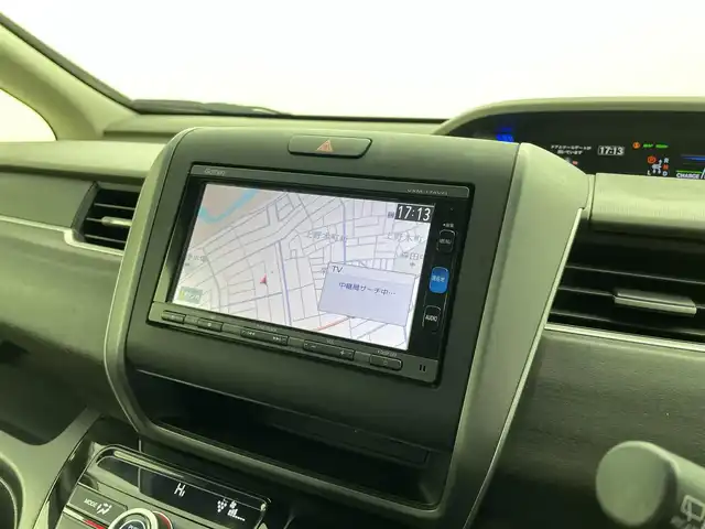 ホンダ フリード ハイブリット EX 福井県 2016(平28)年 5.7万km クリスタルブラックパール 純正ナビ　型式：VXM-174VFi/(フルセグTV/CD/DVD/Bluetooth/SD/iPod)/バックカメラ/両側パワースライドドア/前席シートヒーター/クルーズコントロール/ステアリングスイッチ/ビルトインETC/衝突軽減システム/車線逸脱警報