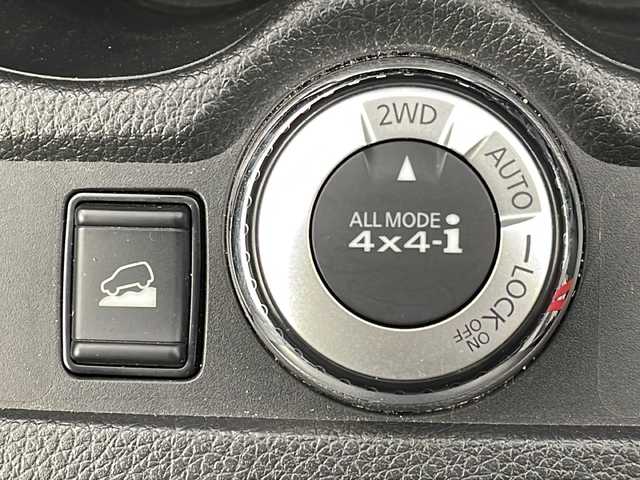 日産 エクストレイル 20Xi エクストリーマーX 岐阜県 2018(平30)年 6.9万km ダイヤモンドブラック 社外9インチナビ（CN-F1X10D）/CD/DVD/ipod/フルセグTV/Bluetooth接続/プロパイロット/先行車追従機能/レーンキープアシスト/後側方車両検知警報/ハンドル支援/ペダル踏み間違い急発進抑制装置/横滑り防止装置/衝突軽減ブレーキ/ヒルディセントコントロール/ステアリングリモコン/レーダークルーズコントロール（追従つき）/オートライト/アイドリングストップ/電動リヤゲート/純正ドアバイザー/デジタルインナーミラー/純正アルミホイール/ＬＥＤヘッドライト/フォグランプ/ＥＴＣ