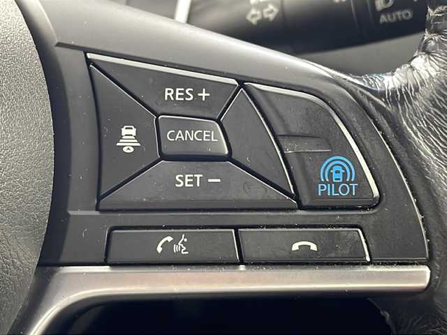 日産 エクストレイル 20Xi エクストリーマーX 岐阜県 2018(平30)年 6.9万km ダイヤモンドブラック 社外9インチナビ（CN-F1X10D）/CD/DVD/ipod/フルセグTV/Bluetooth接続/プロパイロット/先行車追従機能/レーンキープアシスト/後側方車両検知警報/ハンドル支援/ペダル踏み間違い急発進抑制装置/横滑り防止装置/衝突軽減ブレーキ/ヒルディセントコントロール/ステアリングリモコン/レーダークルーズコントロール（追従つき）/オートライト/アイドリングストップ/電動リヤゲート/純正ドアバイザー/デジタルインナーミラー/純正アルミホイール/ＬＥＤヘッドライト/フォグランプ/ＥＴＣ