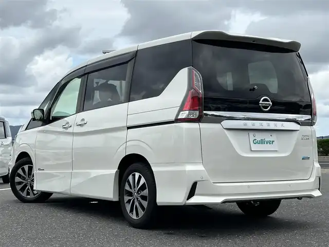 日産 セレナ ハイウェイスター Vセレクション 島根県 2017(平29)年 3.5万km ブリリアントホワイトパール 登録時走行距離34386km/純正ナビ/Bluetooth・AM・FM・CD・DVD/フルセグTV/両側パワースライドドア/ハンズフリーオートスライドドア/デジタルインナーミラー/アルパイン後席モニター/プロパイロット/レーダークルーズコントロール/前後コーナーセンサー/横滑り防止装置/衝突被害軽減ブレーキ/レーンキープアシスト/全周囲カメラ/ETC/社外ドライブレコーダー/プッシュスタート/スマートキー（×1）/純正AW16インチ/LEDヘッドライト/オートライト