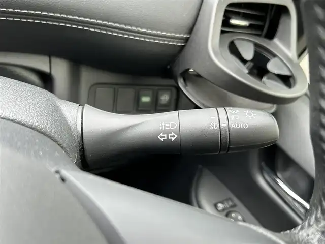 日産 セレナ ハイウェイスター Vセレクション 島根県 2017(平29)年 3.5万km ブリリアントホワイトパール 登録時走行距離34386km/純正ナビ/Bluetooth・AM・FM・CD・DVD/フルセグTV/両側パワースライドドア/ハンズフリーオートスライドドア/デジタルインナーミラー/アルパイン後席モニター/プロパイロット/レーダークルーズコントロール/前後コーナーセンサー/横滑り防止装置/衝突被害軽減ブレーキ/レーンキープアシスト/全周囲カメラ/ETC/社外ドライブレコーダー/プッシュスタート/スマートキー（×1）/純正AW16インチ/LEDヘッドライト/オートライト