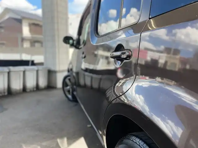 日産 キューブ 15X Vセレクション 愛知県 2010(平22)年 8.6万km ビターショコラ /当店買取/禁煙/1オーナー//純正ナビ//Bluetooth/地デジ/CD/DVD//スマートキー//革巻きステアリング//ベンチシート//純正フロアマット/ドアバイザー//電動格納ミラー//保証書