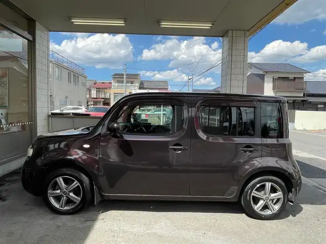 日産 キューブ 15X Vセレクション 愛知県 2010(平22)年 8.6万km ビターショコラ /当店買取/禁煙/1オーナー//純正ナビ//Bluetooth/地デジ/CD/DVD//スマートキー//革巻きステアリング//ベンチシート//純正フロアマット/ドアバイザー//電動格納ミラー//保証書