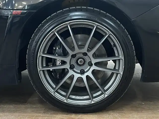 スバル ＷＲＸ ＳＴＩ STI 道央・札幌 2016(平28)年 8.5万km クリスタルブラックシリカ 6MT/ハーフレザーシート/RAYS18インチAW/HKSメタルメタルキャタライザー（触媒）/純正SDナビ/フルセグTV/SD/DVD/Bluetooth/MS/SD/バックカメラ/サイドカメラ/ブラインドスポットモニター/社外LEDヘッドライト/社外ドアミラーウインカー/純正トランクスポイラー/プッシュスタート/ステアリングリモコン/横滑り防止/ヘッドライトレベライザー/パワーシート（D席）/ETC/純正フロアマット/ドアバイザー/保証書/取扱説明書/ナビ説明書