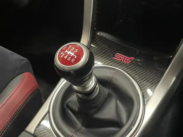 スバル ＷＲＸ ＳＴＩ STI 道央・札幌 2016(平28)年 8.5万km クリスタルブラックシリカ 6MT/ハーフレザーシート/RAYS18インチAW/HKSメタルメタルキャタライザー（触媒）/純正SDナビ/フルセグTV/SD/DVD/Bluetooth/MS/SD/バックカメラ/サイドカメラ/ブラインドスポットモニター/社外LEDヘッドライト/社外ドアミラーウインカー/純正トランクスポイラー/プッシュスタート/ステアリングリモコン/横滑り防止/ヘッドライトレベライザー/パワーシート（D席）/ETC/純正フロアマット/ドアバイザー/保証書/取扱説明書/ナビ説明書