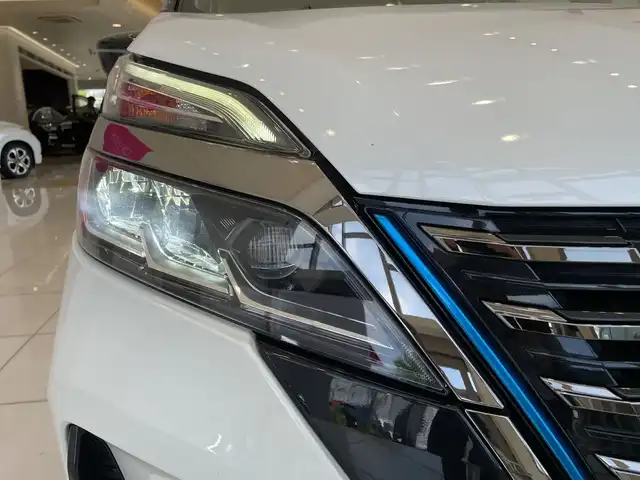 日産 セレナ e－パワー HWS V アーバンクロム 埼玉県 2021(令3)年 5.8万km ブリリアントホワイトパール 2トーン エマージェンシーブレーキ /プロパイロット /純正10インチメモリナビ/　　CD/DVD/BT/フルセグ /アラウンドビューモニター /両側パワースライドドア /LEDオートライト /純正16インチアルミホイール /電子パーキング/ステアリングスイッチ /純正ETC