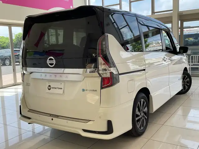 日産 セレナ e－パワー HWS V アーバンクロム 埼玉県 2021(令3)年 5.8万km ブリリアントホワイトパール 2トーン エマージェンシーブレーキ /プロパイロット /純正10インチメモリナビ/　　CD/DVD/BT/フルセグ /アラウンドビューモニター /両側パワースライドドア /LEDオートライト /純正16インチアルミホイール /電子パーキング/ステアリングスイッチ /純正ETC