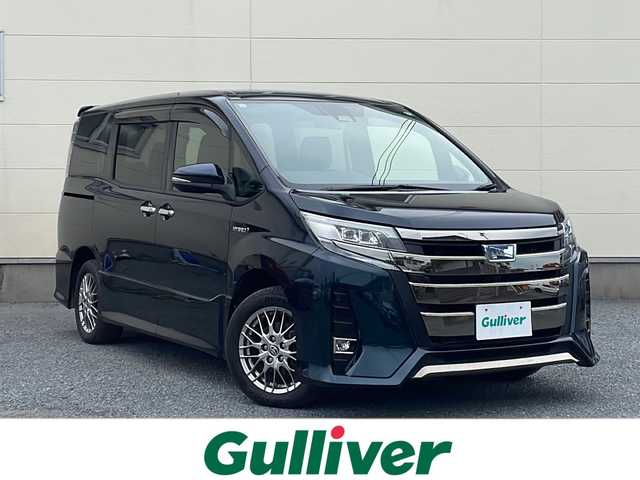 トヨタ ノア ハイブリッド Si ダブルバイビーⅡ 茨城県 2019(令1)年 3万km ブラッキッシュアゲハガラスフレーク 純正10.5インチナビ(NSZN-268T)/(FM/AM/CD/DVD/BT/TV)/フリップダウンモニター/バックカメラ/クルーズコントロール/ビルトインETC/ハーフレザーシート/レーンアシスト/オートライト/クリアランスソナー/衝突被害軽減ブレーキ/純正AW