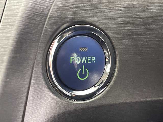 トヨタ プリウス S 愛知県 2013(平25)年 8万km ボルドーマイカメタリック 純正ナビ/・地デジ/・Bluetooth/・CD/・SD音楽録音/バックカメラ/前方ドライブレコーダー/ビルドインＥＴＣ/スマートキー/スペアキー/エンジンスタートボタン