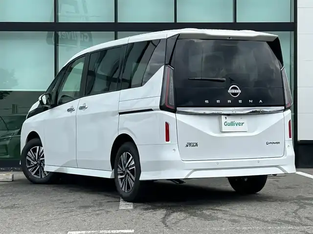 日産 セレナ e－パワー ハイウェイスター V 和歌山県 2025(令7)年 0.1千km プリズムホワイト 登録済未使用車/純正ナビ/フルセグTV/(AM/FM/USB/Bluetooth)/全方位カメラ/フリップダウンモニター/デジタルインナーミラー/衝突軽減ブレーキ/横滑り防止機能/コーナーセンサー/レーンキープアシスト/ブラインドスポットモニター/電動パーキング/オートホールド/両側パワースライドドア/ETC/置くだけ充電/LEDヘッドライト/オートライト/プッシュスタート/スマートキー