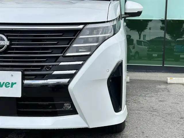 日産 セレナ e－パワー ハイウェイスター V 和歌山県 2025(令7)年 0.1千km プリズムホワイト 登録済未使用車/純正ナビ/フルセグTV/(AM/FM/USB/Bluetooth)/全方位カメラ/フリップダウンモニター/デジタルインナーミラー/衝突軽減ブレーキ/横滑り防止機能/コーナーセンサー/レーンキープアシスト/ブラインドスポットモニター/電動パーキング/オートホールド/両側パワースライドドア/ETC/置くだけ充電/LEDヘッドライト/オートライト/プッシュスタート/スマートキー