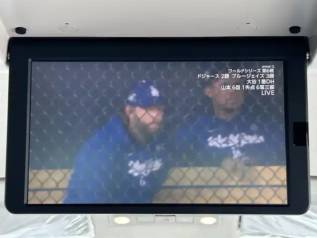 日産 セレナ e－パワー ハイウェイスター V 和歌山県 2025(令7)年 0.1千km プリズムホワイト 登録済未使用車/純正ナビ/フルセグTV/(AM/FM/USB/Bluetooth)/全方位カメラ/フリップダウンモニター/デジタルインナーミラー/衝突軽減ブレーキ/横滑り防止機能/コーナーセンサー/レーンキープアシスト/ブラインドスポットモニター/電動パーキング/オートホールド/両側パワースライドドア/ETC/置くだけ充電/LEDヘッドライト/オートライト/プッシュスタート/スマートキー