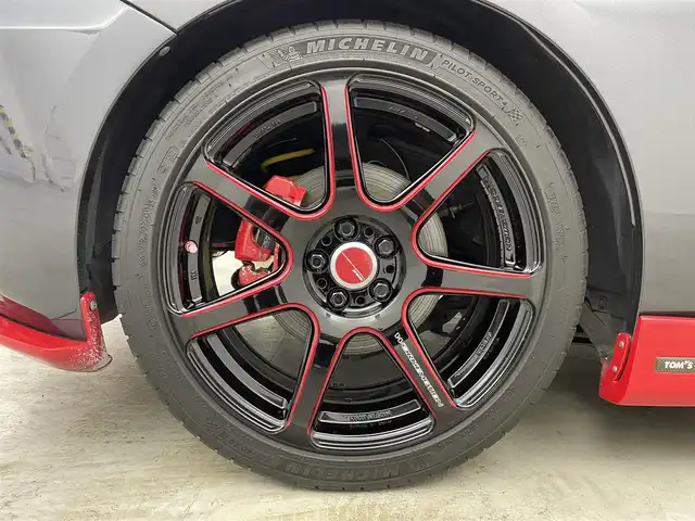トヨタ ８６ GT リミテッド 埼玉県 2016(平28)年 5万km ダークグレーメタリック ＴＯＭ‘Ｓエアロ　ＴＯＭ‘Ｓマフラー　Ｗｏｒｋ１８アルミ　純正ナビ　フルセグＴＶ　バックカメラ　クルーズコントロール　ＬＥＤヘッドライト　ハーフレザーシート　　シートヒーター　ＥＴＣ　フロアマット