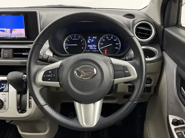 ダイハツ キャスト スタイル G SAⅡ 鹿児島県 2016(平28)年 7.8万km パールホワイトⅢ 禁煙車/スマートアシストII/・衝突被害軽減ブレーキ/・車線逸脱警報/・誤発進抑制機能/・先行車発進告知/社外SDナビ/・CD/・DVD/・SD/・Bluetooth/・USB/・フルセグTV/バックカメラ/ETC/純正15インチAW/ベンチシート/ステアリングスイッチ/横滑り防止/アイドリングストップ/コーナーセンサー/ウィンカーミラー/電動格納ミラー/LEDオートヘッドライト/フォグライト/スマートキー