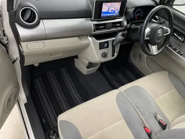 ダイハツ キャスト スタイル G SAⅡ 鹿児島県 2016(平28)年 7.8万km パールホワイトⅢ 禁煙車/スマートアシストII/・衝突被害軽減ブレーキ/・車線逸脱警報/・誤発進抑制機能/・先行車発進告知/社外SDナビ/・CD/・DVD/・SD/・Bluetooth/・USB/・フルセグTV/バックカメラ/ETC/純正15インチAW/ベンチシート/ステアリングスイッチ/横滑り防止/アイドリングストップ/コーナーセンサー/ウィンカーミラー/電動格納ミラー/LEDオートヘッドライト/フォグライト/スマートキー