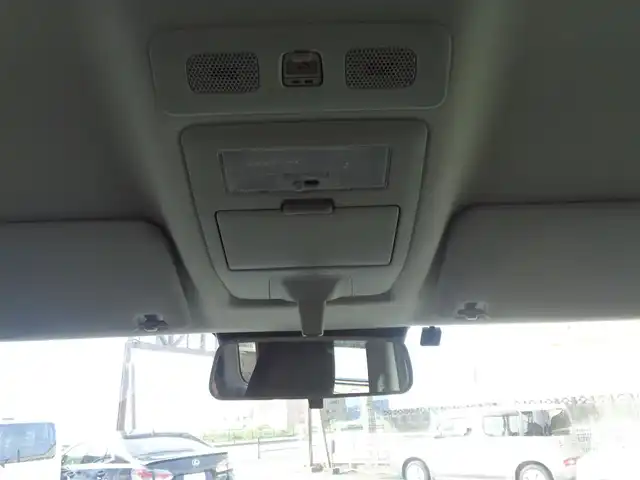 スズキ ソリオ バンディット HV MV 鹿児島県 2025(令7)年 0.3万km ピュアホワイトパール/ガンメタリック2トーン ワンオーナー/セーフティー/ブライドスポットモニター/純正ナビ/全方位モニター/レーダークルーズコントロール/プッシュスタート/前席シートヒーター/両側パワースライドドア/ETC/新車保証書