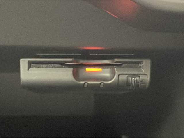 日産 ノート e－パワー ニスモ 千葉県 2018(平30)年 5.3万km 白 衝突軽減ブレーキ/レーンキープアシスト/純正SDナビ/（フルセグ/Bluetooth/FM/AM）/全方位カメラ/バックカメラ/ETC/純正アルミホイール/純正フロアマット/ドライブレコーダー（前後）/デジタルインナーミラー/LEDヘッドライト