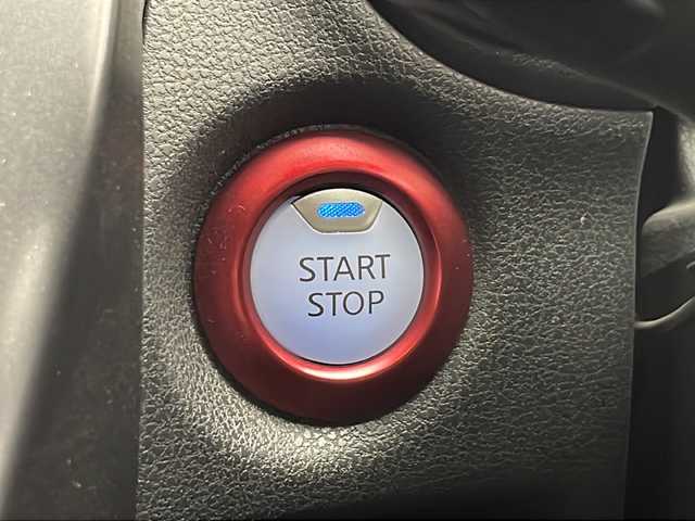 日産 ノート e－パワー ニスモ 千葉県 2018(平30)年 5.3万km 白 衝突軽減ブレーキ/レーンキープアシスト/純正SDナビ/（フルセグ/Bluetooth/FM/AM）/全方位カメラ/バックカメラ/ETC/純正アルミホイール/純正フロアマット/ドライブレコーダー（前後）/デジタルインナーミラー/LEDヘッドライト