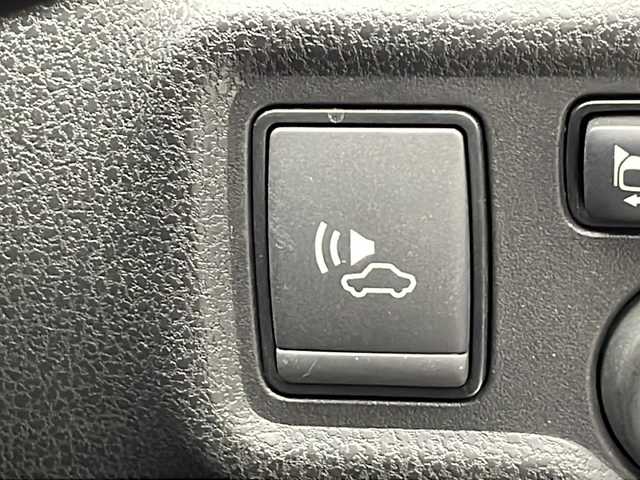 日産 ノート e－パワー ニスモ 千葉県 2018(平30)年 5.3万km 白 衝突軽減ブレーキ/レーンキープアシスト/純正SDナビ/（フルセグ/Bluetooth/FM/AM）/全方位カメラ/バックカメラ/ETC/純正アルミホイール/純正フロアマット/ドライブレコーダー（前後）/デジタルインナーミラー/LEDヘッドライト