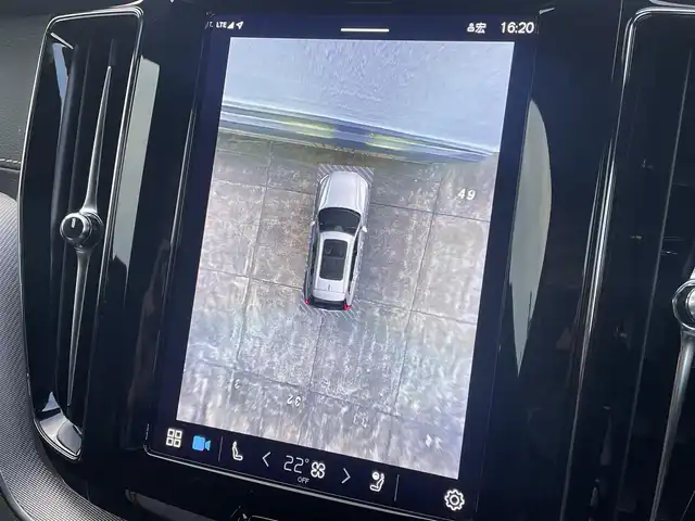 ボルボ ボルボ ＸＣ６０ B6 AWD Rデザイン 東京都 2022(令4)年 3.5万km オニキスブラックP ワンオーナー/エアサス車/TRデザイン専用ハーフレザー/全席シートヒーター/純正Googleナビ/ヘッドアップディスプレイ/パワーテールゲート/Harman/Kardonサウンド/アダプティブクルーズコントロール/ブラインドスポットモニター/レーンキープアシスト/衝突被害軽減ブレーキ/360°カメラ/スマートキー/プッシュスタート/サイドエアバック/カーテンエアバック