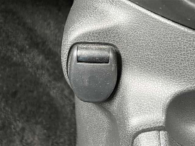 日産 ノート e－パワー X 山梨県 2017(平29)年 6.8万km スーパーブラック エマージェンシーブレーキ/純正ナビ/　(CD/AUX/BT/フルセグ)/バックカメラ/LEDオートライト/社外15インチアルミホイール/オートエアコン/スマートキー/ETC2.0