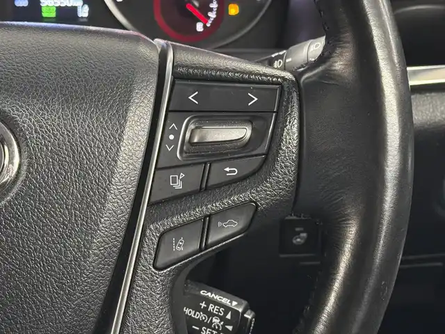 トヨタ アルファード S Cパッケージ 三重県 2020(令2)年 5.7万km ホワイトパールクリスタルシャイン ガソリン/FF/MTモード付インパネCVT/純正 9インチディスプレイオーディオ＋ナビ/（FM/AM/CD*/DVD*/USB/iPod/Bluetooth/TV/Miracast/CarPlay/AndroidAuto）/12.1インチ 後席モニター V12T-R68C/バックガイドモニター/モデリスタエアロ（F/S/R下）、スポーツマフラー/ブラックグリル（社外品?）/両側パワースライドドア/ETC/Toyota Safety Sense/・プリクラッシュセーフティ/・レーントレーシングアシスト/・クリアランスソナー/・パーキングサポートブレーキ/・アダプティブハイビームシステム/・レーダークルコン/・ロードサインアシスト/・先行車発進告知機能/・ブラインドスポットモニター＋リヤクロストラフィックアラート*/など/装備/・ツインムーンルーフ*/・デジタルインナーミラー*/・合皮シート/・パワーシート（D/N）/・エグゼクティブパワーシート（電動リクライニング＆オットマン（N/2nd））/・パワーバックドア/・シートヒーター・ベンチレーション（D/N）/・ステアリングヒーター/・オートライト/・3眼LEDヘッドランプ/・左右・後席独立オートエアコン/・純正18AW/・保/取/・スマートキーx1/など