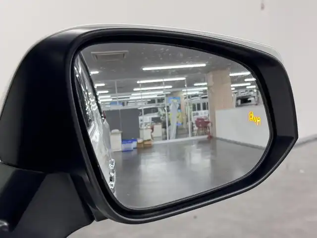 トヨタ アルファード S Cパッケージ 三重県 2020(令2)年 5.7万km ホワイトパールクリスタルシャイン ガソリン/FF/MTモード付インパネCVT/純正 9インチディスプレイオーディオ＋ナビ/（FM/AM/CD*/DVD*/USB/iPod/Bluetooth/TV/Miracast/CarPlay/AndroidAuto）/12.1インチ 後席モニター V12T-R68C/バックガイドモニター/モデリスタエアロ（F/S/R下）、スポーツマフラー/ブラックグリル（社外品?）/両側パワースライドドア/ETC/Toyota Safety Sense/・プリクラッシュセーフティ/・レーントレーシングアシスト/・クリアランスソナー/・パーキングサポートブレーキ/・アダプティブハイビームシステム/・レーダークルコン/・ロードサインアシスト/・先行車発進告知機能/・ブラインドスポットモニター＋リヤクロストラフィックアラート*/など/装備/・ツインムーンルーフ*/・デジタルインナーミラー*/・合皮シート/・パワーシート（D/N）/・エグゼクティブパワーシート（電動リクライニング＆オットマン（N/2nd））/・パワーバックドア/・シートヒーター・ベンチレーション（D/N）/・ステアリングヒーター/・オートライト/・3眼LEDヘッドランプ/・左右・後席独立オートエアコン/・純正18AW/・保/取/・スマートキーx1/など