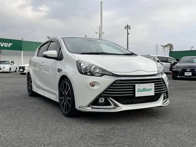 トヨタ アクア G G’s 千葉県 2016(平28)年 7.7万km ライムホワイトパールクリスタルシャイン プリクラッシュセーフティー/レーンキープアシスト/ALPINE8インチSDナビ【EX8V】/・CD/DVD/MSV/Bluetooth/フルセグ/バックカメラ/スマートキー/クルーズコントロール/専用ハーフレザーシート/専用17インチアルミホイール/純正LEDヘッドライト/フォグランプ/LEDビーム/オートマチックハイビーム/プッシュスタート/本革巻きステアリング/ドアバイザー/ETC/アイドリングストップ/新車時保証書＆取扱説明書