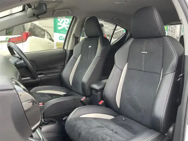 トヨタ アクア G G’s 千葉県 2016(平28)年 7.7万km ライムホワイトパールクリスタルシャイン プリクラッシュセーフティー/レーンキープアシスト/ALPINE8インチSDナビ【EX8V】/・CD/DVD/MSV/Bluetooth/フルセグ/バックカメラ/スマートキー/クルーズコントロール/専用ハーフレザーシート/専用17インチアルミホイール/純正LEDヘッドライト/フォグランプ/LEDビーム/オートマチックハイビーム/プッシュスタート/本革巻きステアリング/ドアバイザー/ETC/アイドリングストップ/新車時保証書＆取扱説明書