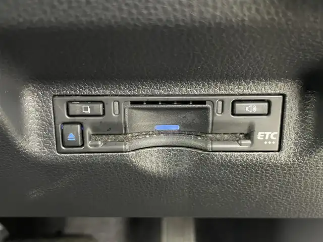 トヨタ シエンタ ハイブリッド Z 埼玉県 2025(令7)年 1.1万km ベージュ 純正１０．５型ナＤＡ　全方位　ＢＳＭ　ＥＴＣ　ドライブレコーダー　ＬＥＤヘッドライト　ＢＳＭ　スマートキー　トヨタセーフティセンス　Ｂｌｕｅｔｏｏｔｈ　ＵＳＢ　フルセグＴＶ　アイドリングストップ