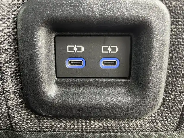 トヨタ シエンタ ハイブリッド Z 埼玉県 2025(令7)年 1.1万km ベージュ 純正１０．５型ナＤＡ　全方位　ＢＳＭ　ＥＴＣ　ドライブレコーダー　ＬＥＤヘッドライト　ＢＳＭ　スマートキー　トヨタセーフティセンス　Ｂｌｕｅｔｏｏｔｈ　ＵＳＢ　フルセグＴＶ　アイドリングストップ