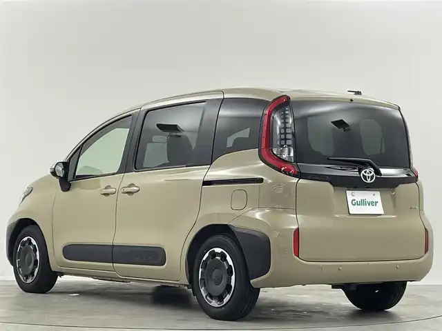 トヨタ シエンタ ハイブリッド Z 埼玉県 2025(令7)年 1.1万km ベージュ 純正１０．５型ナＤＡ　全方位　ＢＳＭ　ＥＴＣ　ドライブレコーダー　ＬＥＤヘッドライト　ＢＳＭ　スマートキー　トヨタセーフティセンス　Ｂｌｕｅｔｏｏｔｈ　ＵＳＢ　フルセグＴＶ　アイドリングストップ