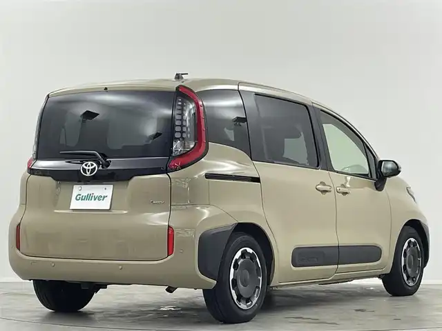 トヨタ シエンタ ハイブリッド Z 埼玉県 2025(令7)年 1.1万km ベージュ 純正１０．５型ナＤＡ　全方位　ＢＳＭ　ＥＴＣ　ドライブレコーダー　ＬＥＤヘッドライト　ＢＳＭ　スマートキー　トヨタセーフティセンス　Ｂｌｕｅｔｏｏｔｈ　ＵＳＢ　フルセグＴＶ　アイドリングストップ