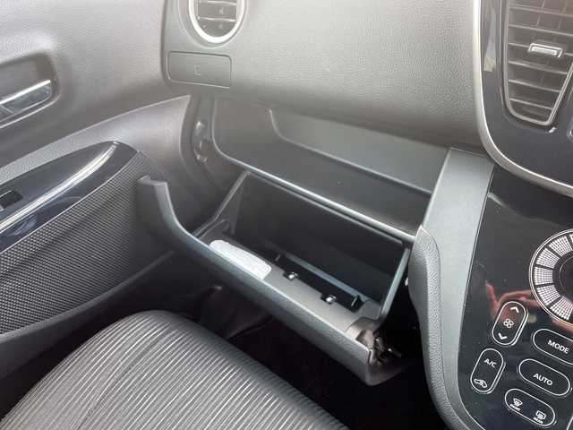 日産 デイズ ルークス HWS X Vセレクション 新潟県 2016(平28)年 4.7万km ホワイトパール カーオーディオ/衝突軽減装置/両側電動スライドドア/純正15インチAW付サマータイヤ/リヤシーリングファン/アイドリングストップ　/プッシュスタート/ABS/横滑り防止装置/盗難防止装置/純正フロアマット