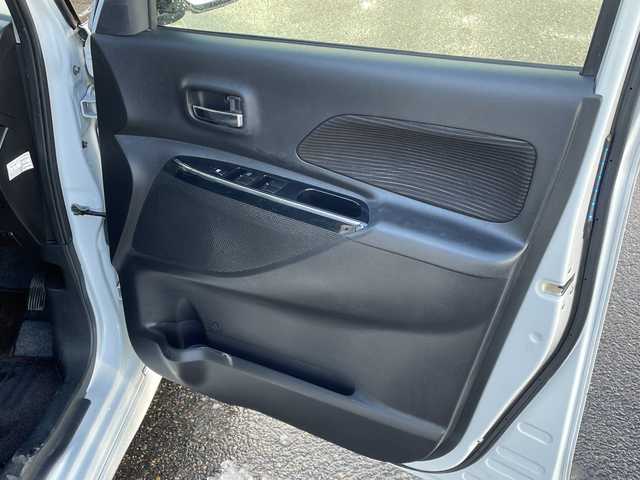 日産 デイズ ルークス HWS X Vセレクション 新潟県 2016(平28)年 4.7万km ホワイトパール カーオーディオ/衝突軽減装置/両側電動スライドドア/純正15インチAW付サマータイヤ/リヤシーリングファン/アイドリングストップ　/プッシュスタート/ABS/横滑り防止装置/盗難防止装置/純正フロアマット