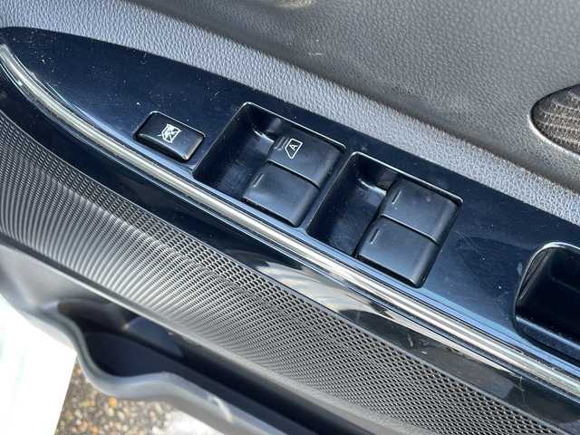 日産 デイズ ルークス HWS X Vセレクション 新潟県 2016(平28)年 4.7万km ホワイトパール カーオーディオ/衝突軽減装置/両側電動スライドドア/純正15インチAW付サマータイヤ/リヤシーリングファン/アイドリングストップ　/プッシュスタート/ABS/横滑り防止装置/盗難防止装置/純正フロアマット