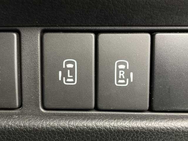 スズキ スペーシア ギア HYBRID XZターボ 茨城県 2022(令4)年 3.9万km オフブルーメタリック/ガンメタリック2トーンルーフ 純正ディスプレイオーディオ　バックモニター　衝突軽減ブレーキ　両側電動スライドドア　追従クルコン　シートヒーター　スマートキー　ドライブレコーダー　横滑り防止装置　ヘッドアップディスプレイ　禁煙車