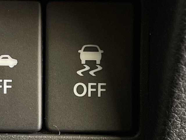 スズキ スペーシア ギア HYBRID XZターボ 茨城県 2022(令4)年 3.9万km オフブルーメタリック/ガンメタリック2トーンルーフ 純正ディスプレイオーディオ　バックモニター　衝突軽減ブレーキ　両側電動スライドドア　追従クルコン　シートヒーター　スマートキー　ドライブレコーダー　横滑り防止装置　ヘッドアップディスプレイ　禁煙車