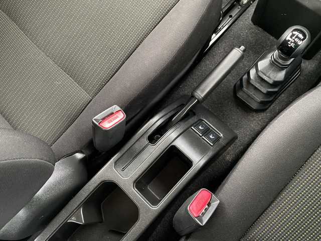 スズキ ジムニー XL 新潟県 2021(令3)年 2.7万km スペリアホワイト 4WD/社外SDナビ(MDV-D407BT)/CD/DVD/BT/ワンセグテレビ/ETC/ドライブレコーダー/衝突被害軽減ブレーキ/レーンキープアシスト/シートヒーター/スマートキー/プッシュスタート/オートライト/オートハイビーム/フォグランプ