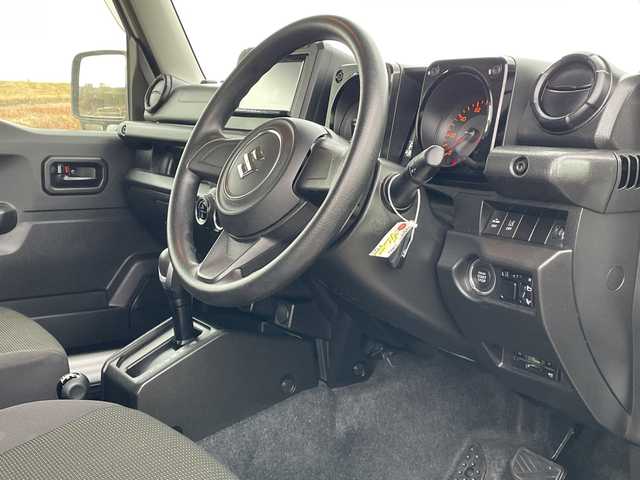 スズキ ジムニー XL 新潟県 2021(令3)年 2.7万km スペリアホワイト 4WD/社外SDナビ(MDV-D407BT)/CD/DVD/BT/ワンセグテレビ/ETC/ドライブレコーダー/衝突被害軽減ブレーキ/レーンキープアシスト/シートヒーター/スマートキー/プッシュスタート/オートライト/オートハイビーム/フォグランプ